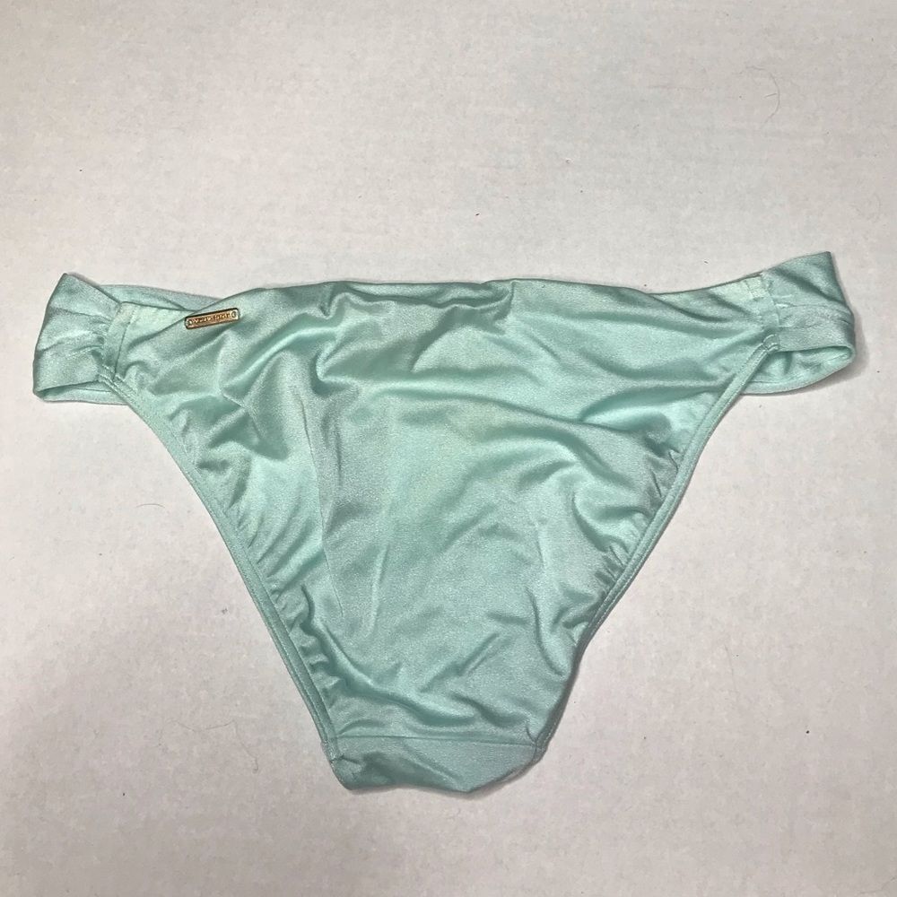 Victoria’s Secret Bikini Bottom - Picture 4 of 7